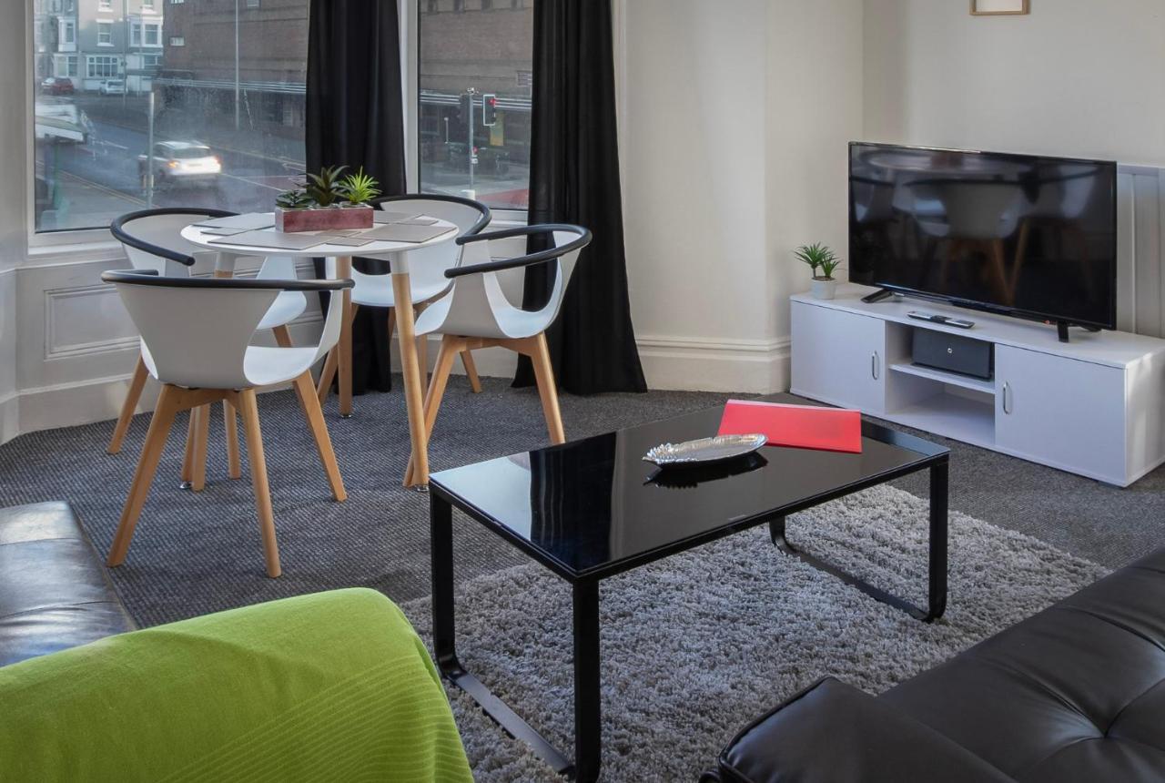 02 Springfield - Sleeps 6 Apartment Blackpool Exterior photo